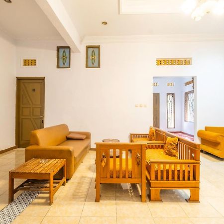 Spot On 2395 Hotel Aden 2 Syariah Tasikmalaya Eksteriør billede