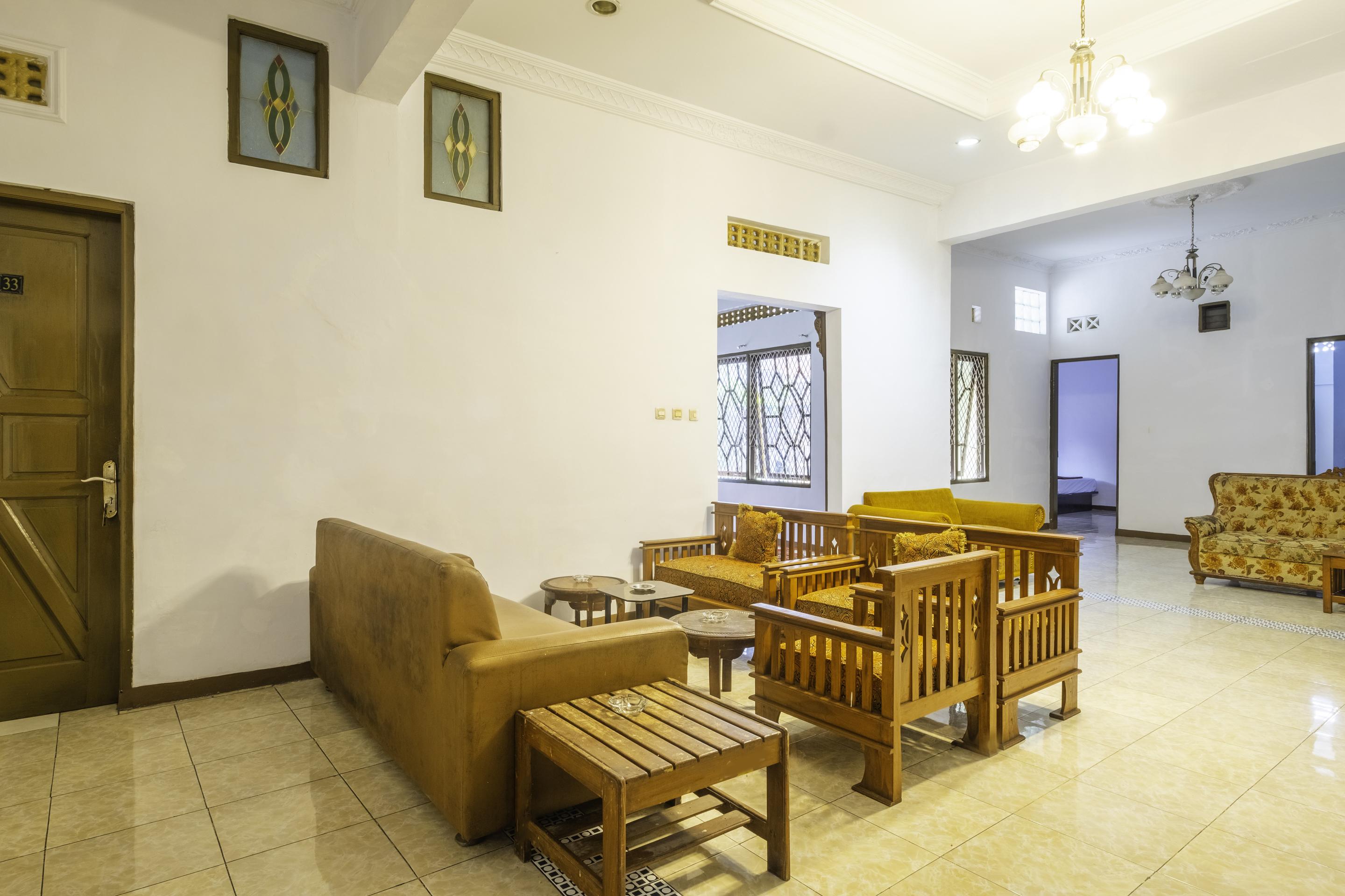 Spot On 2395 Hotel Aden 2 Syariah Tasikmalaya Eksteriør billede